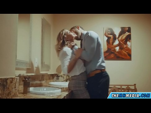 ❤️ Thaum ib tug busty blonde ntxias koj nyob rau hauv ib tug pej xeem chav dej Fucking  ntawm hmn.libporno.ru%  ❤